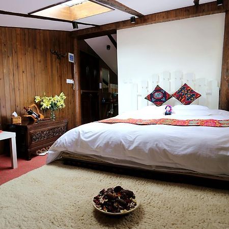 Shangri-La Mid - Mountain Homestay Zewnętrze zdjęcie