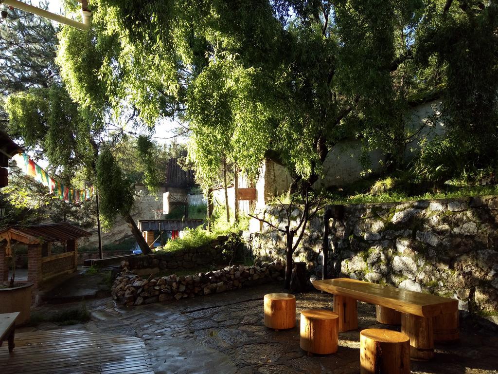 Shangri-La Mid - Mountain Homestay Zewnętrze zdjęcie