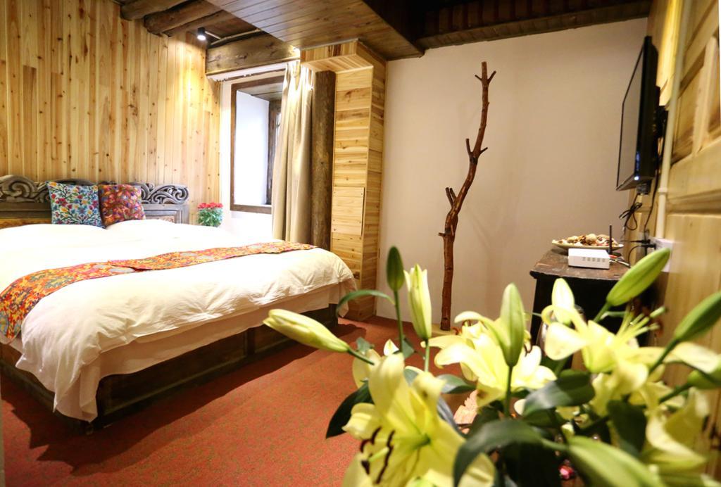 Shangri-La Mid - Mountain Homestay Zewnętrze zdjęcie