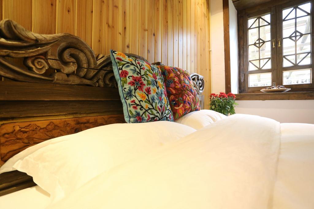 Shangri-La Mid - Mountain Homestay Zewnętrze zdjęcie